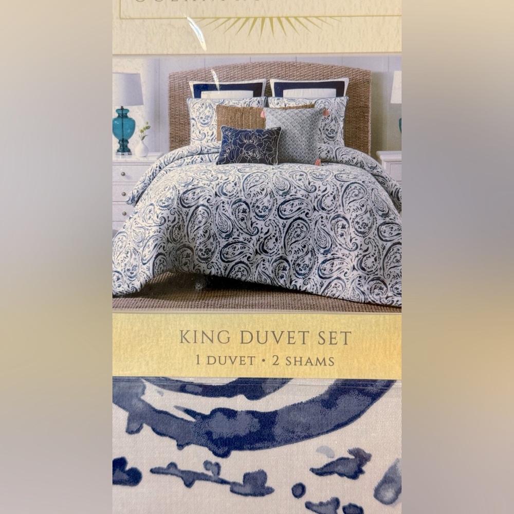 Oceanfront Resort classy beach-style navy and white paisley king size duvet set.
